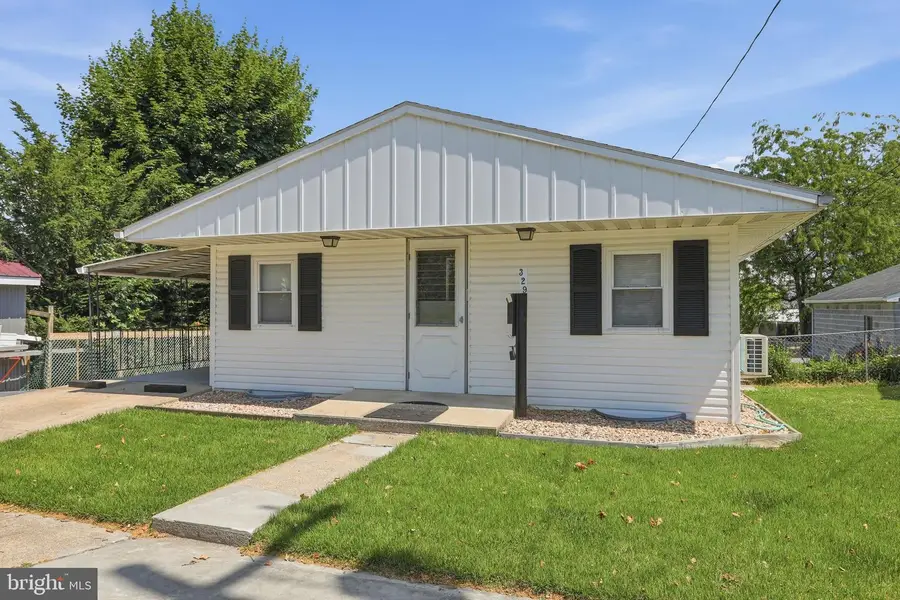 329 E Garfield Street, Chambersburg, PA 17201 - #2