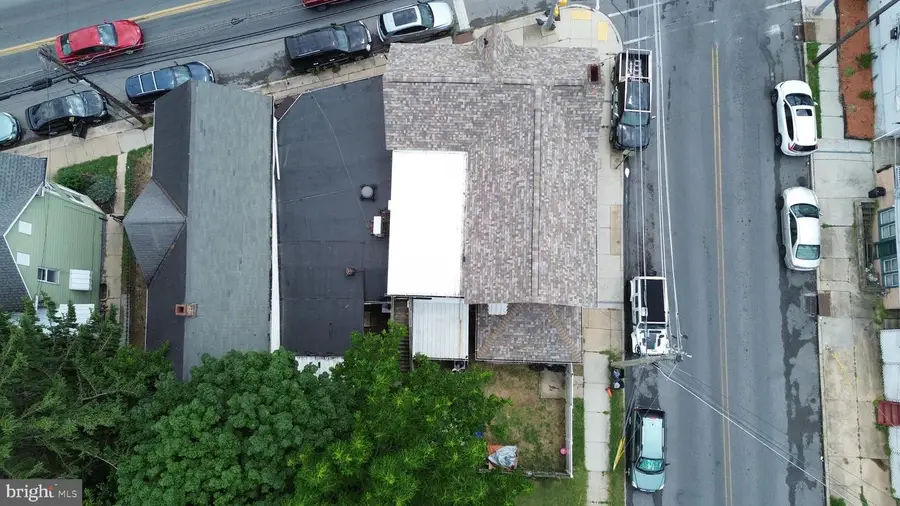 203 W King St, Chambersburg, PA 17201 - #3