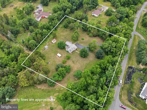11283 Grant Shook Road, GREENCASTLE, PA 17225
