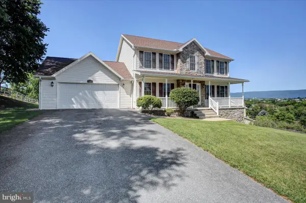 1724 Bell Ave, CHAMBERSBURG, PA 17202