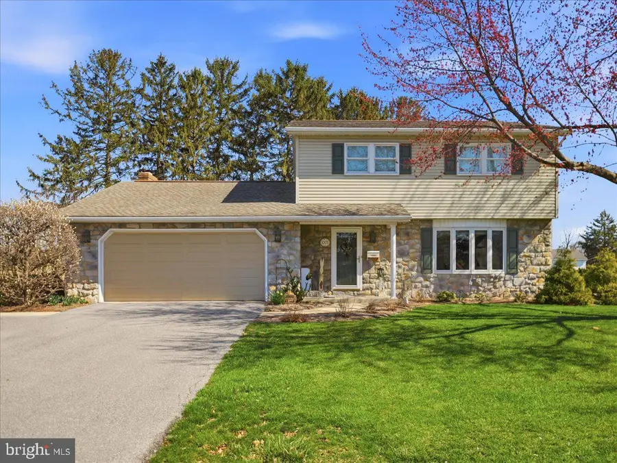 1001 E Mckinley Street, Chambersburg, PA 17201 - #2