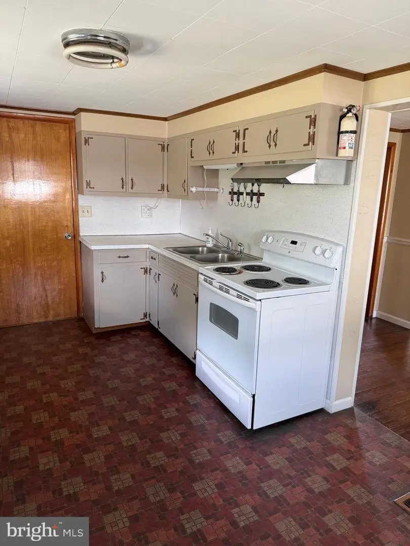 9410 Tomstown Road, Waynesboro, PA 17268 - #3