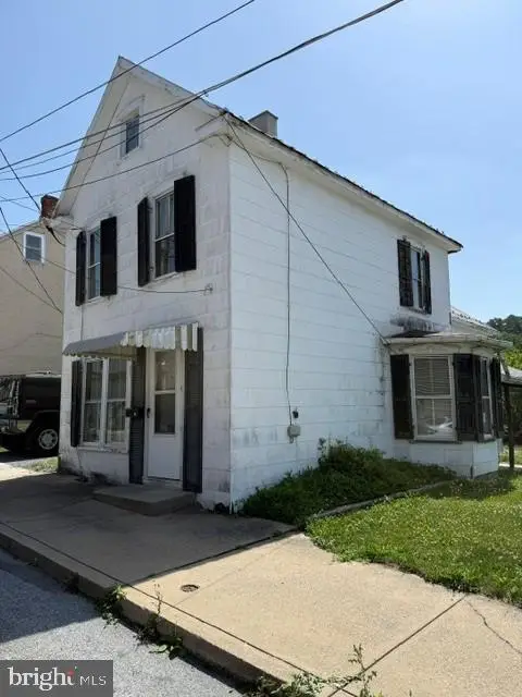 27 Cottage Street, Waynesboro, PA 17268 - #1