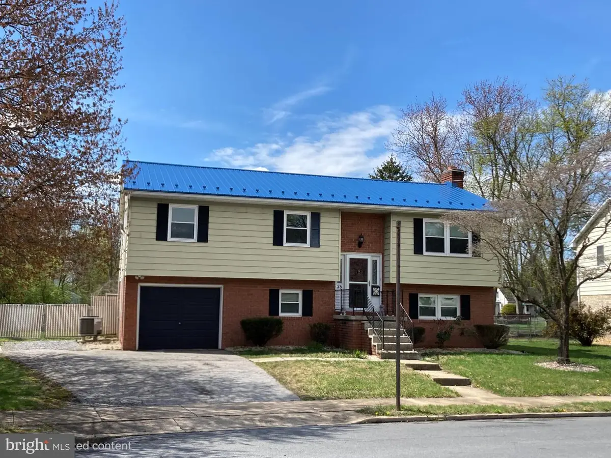 36 Edgelea Dr, Chambersburg, PA 17201 - #1