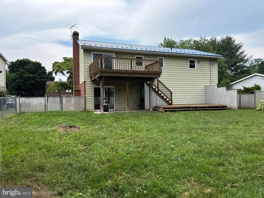 36 Edgelea Dr, Chambersburg, PA 17201 - #2