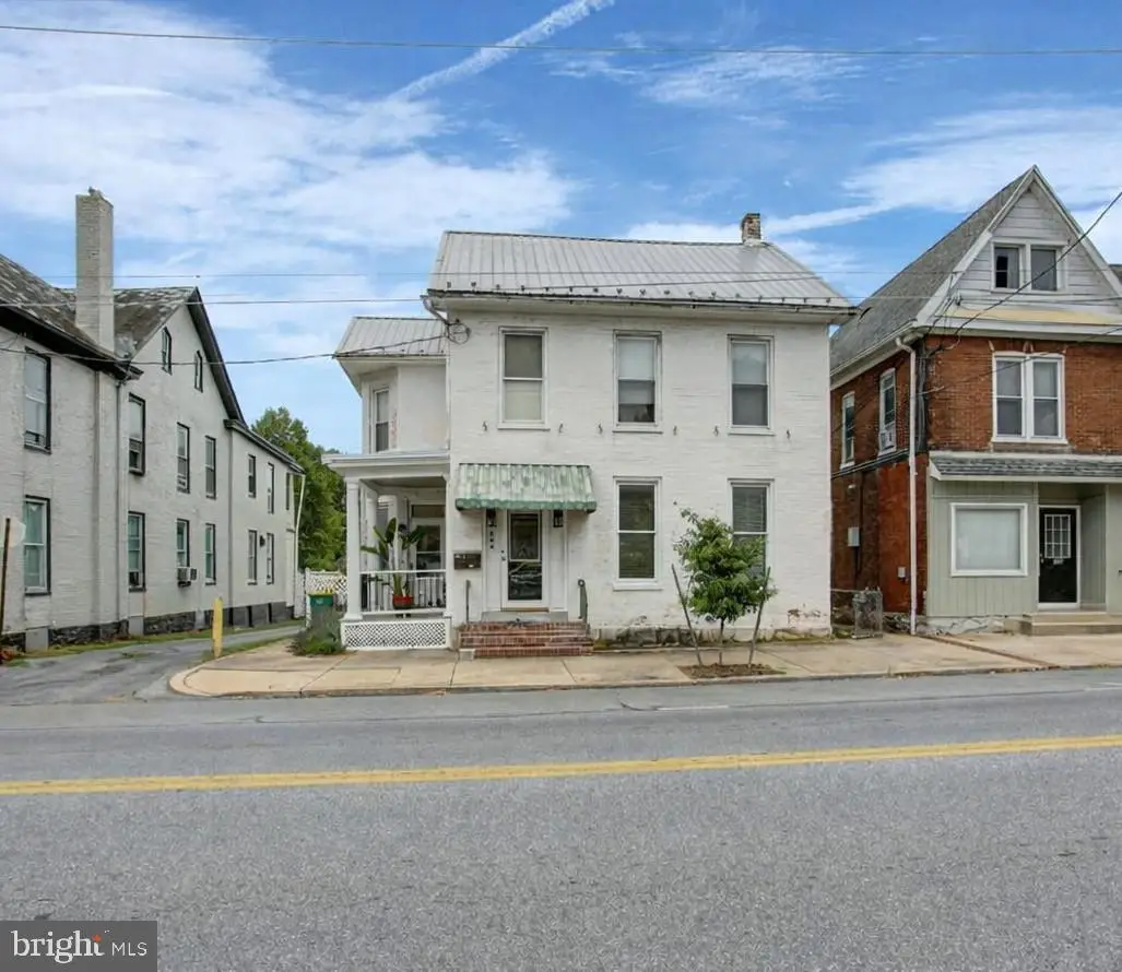 244 W Main St, Waynesboro, PA 17268 - #1