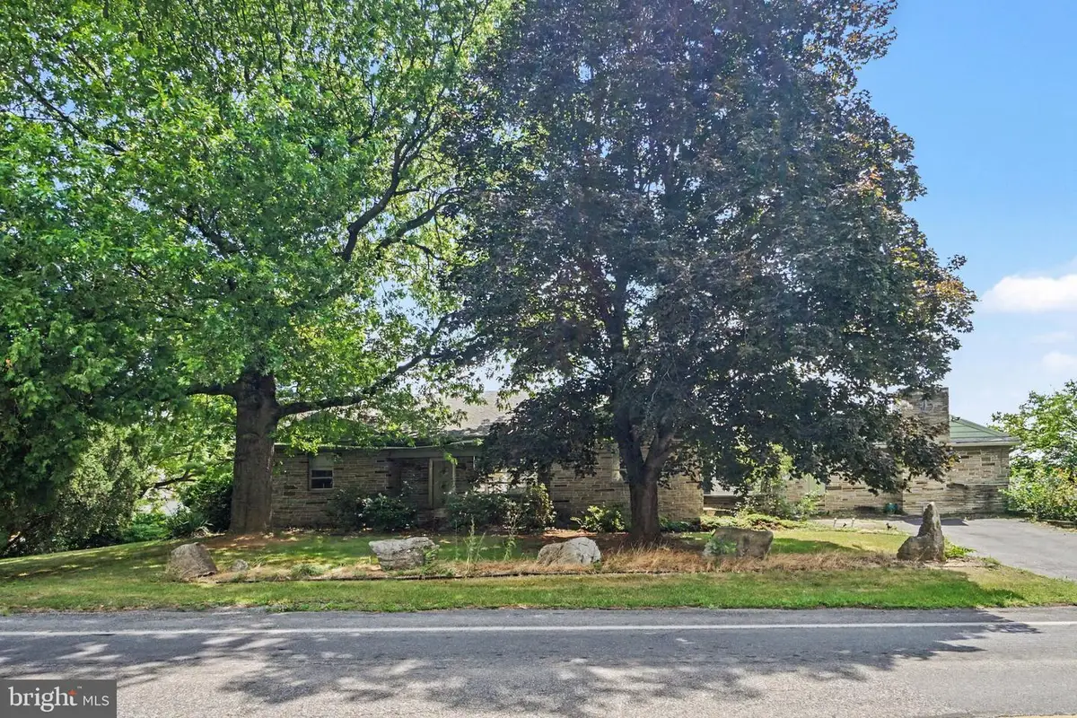 1042 Mercersburg Road, Saint Thomas, PA 17252 - #1