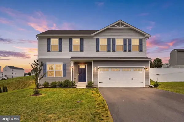 145 Peridot Dr, CHAMBERSBURG, PA 17202