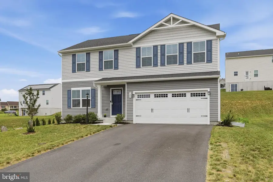 145 Peridot Dr, Chambersburg, PA 17202 - #3