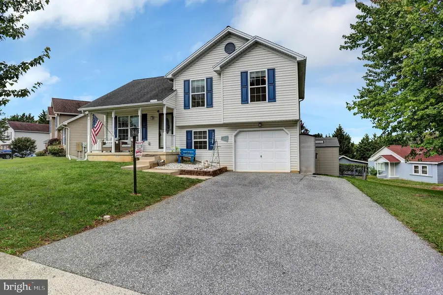 136 S Phillips Avenue, Waynesboro, PA 17268 - #2