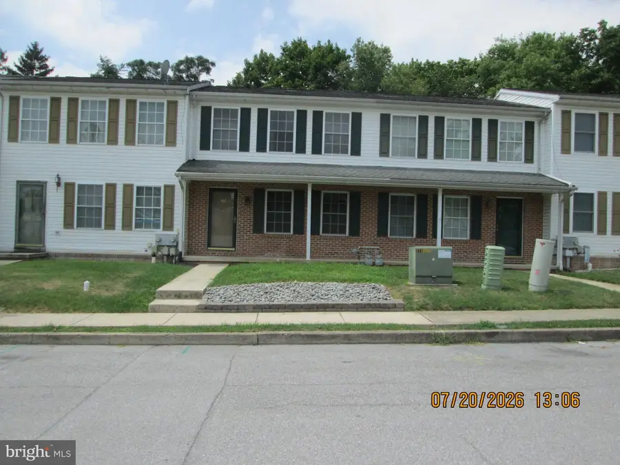 462 Scott Ave, Waynesboro, PA 17268 - #2