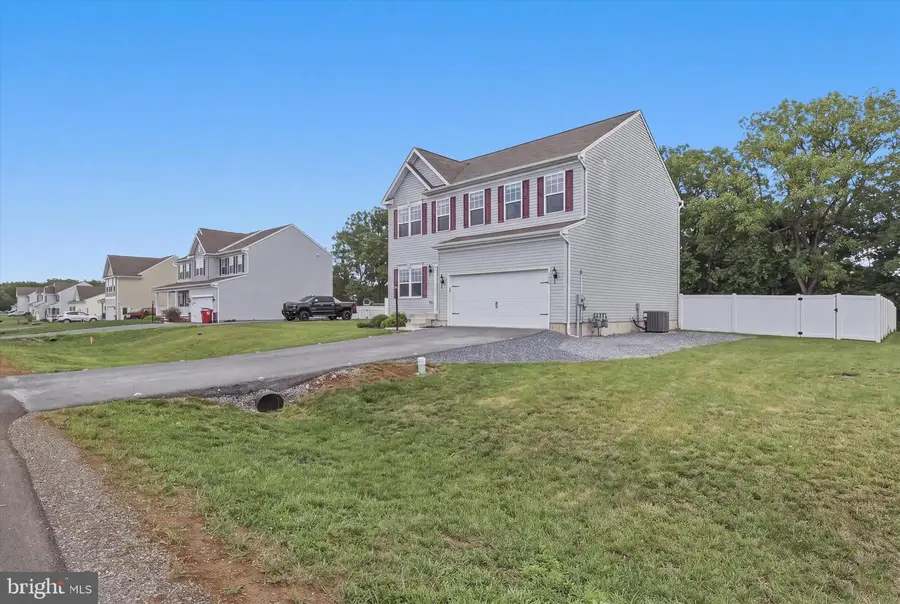 304 Paradise View Dr, Greencastle, PA 17225 - #3