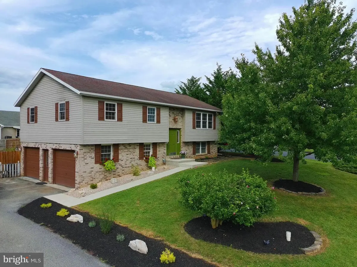1265 Ashton Dr, Shippensburg, PA 17257 - #1