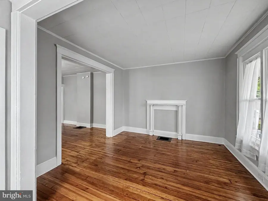570 Nelson Street, Chambersburg, PA 17201 - #3