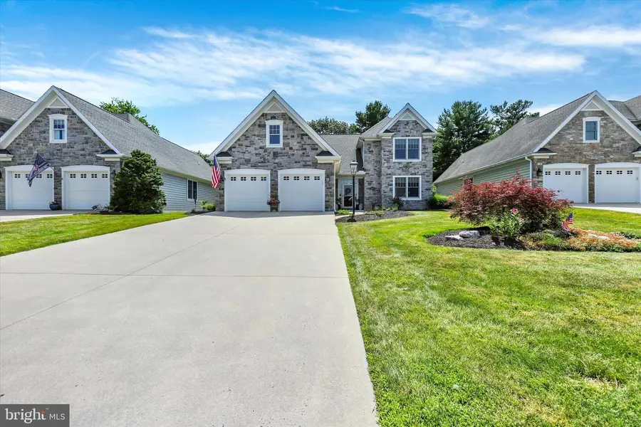 6873 Old Course Rd, Fayetteville, PA 17222 - #2
