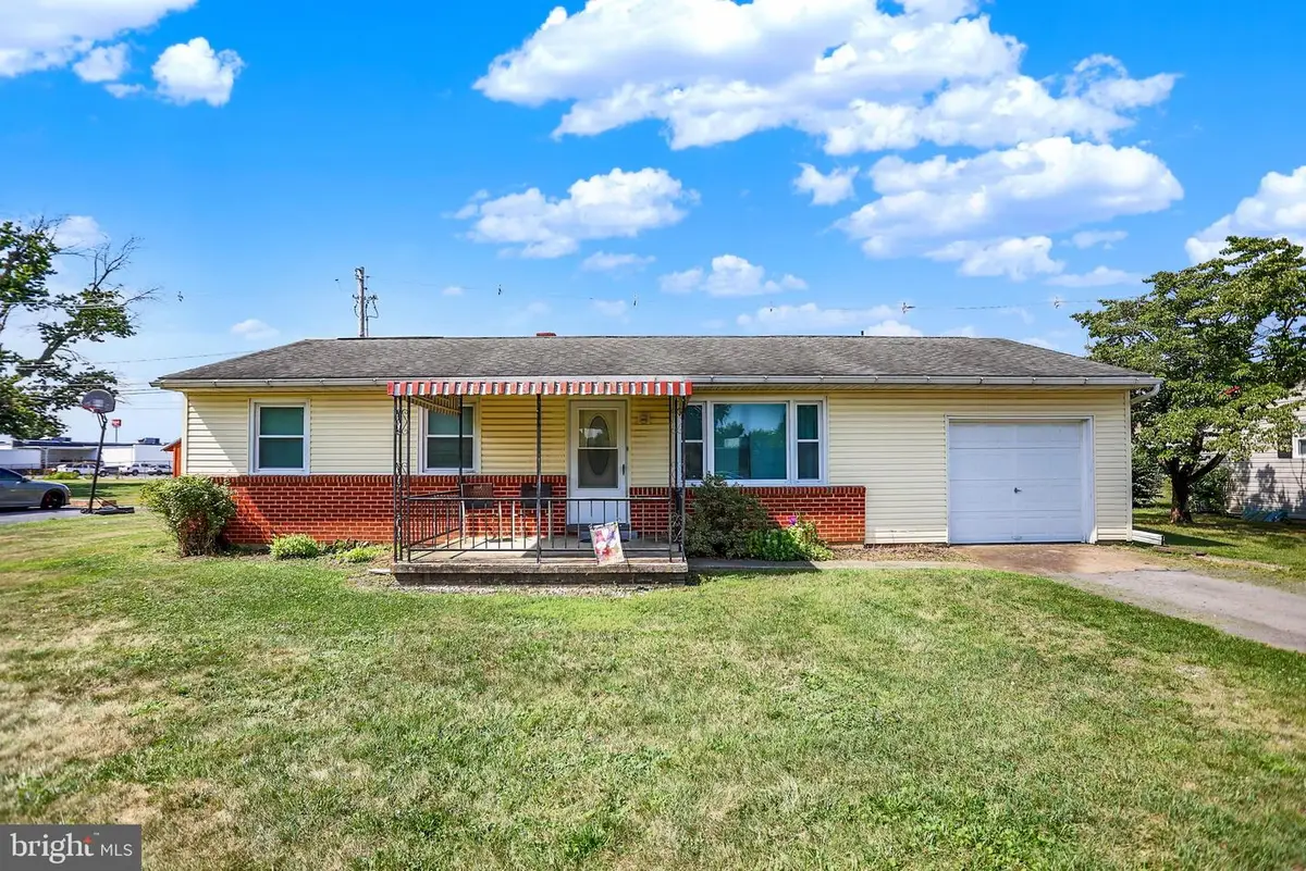 1124 Brandon Dr, Chambersburg, PA 17201 - #1