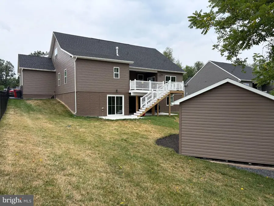 1601 Shannon Dr S, Greencastle, PA 17225 - #2
