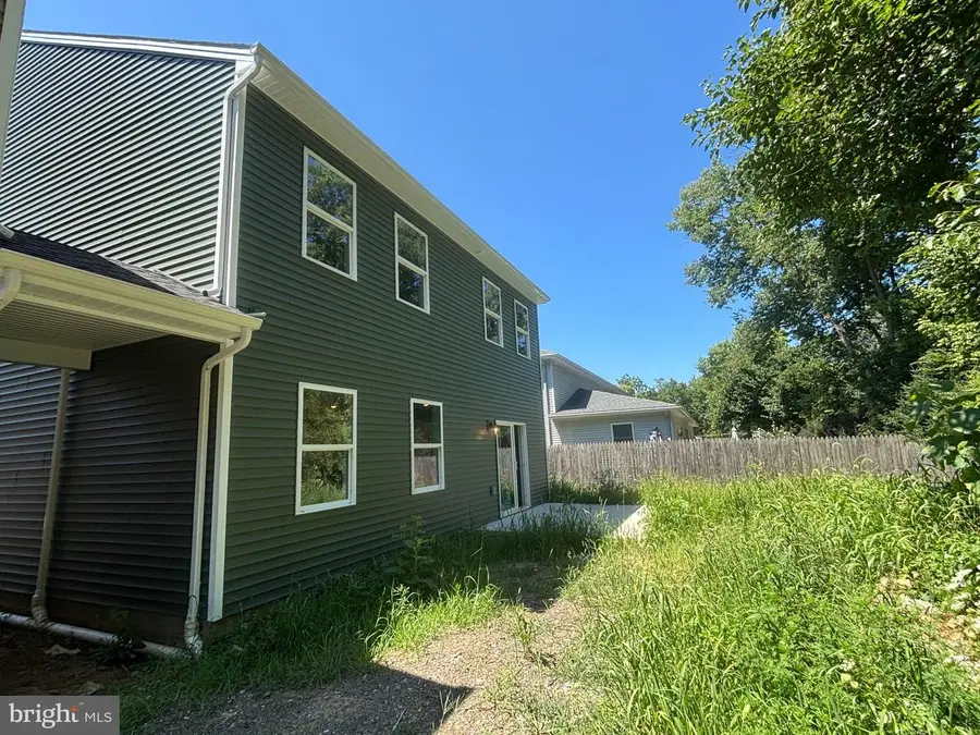 1077 Dianne Dr, Waynesboro, PA 17268 - #2