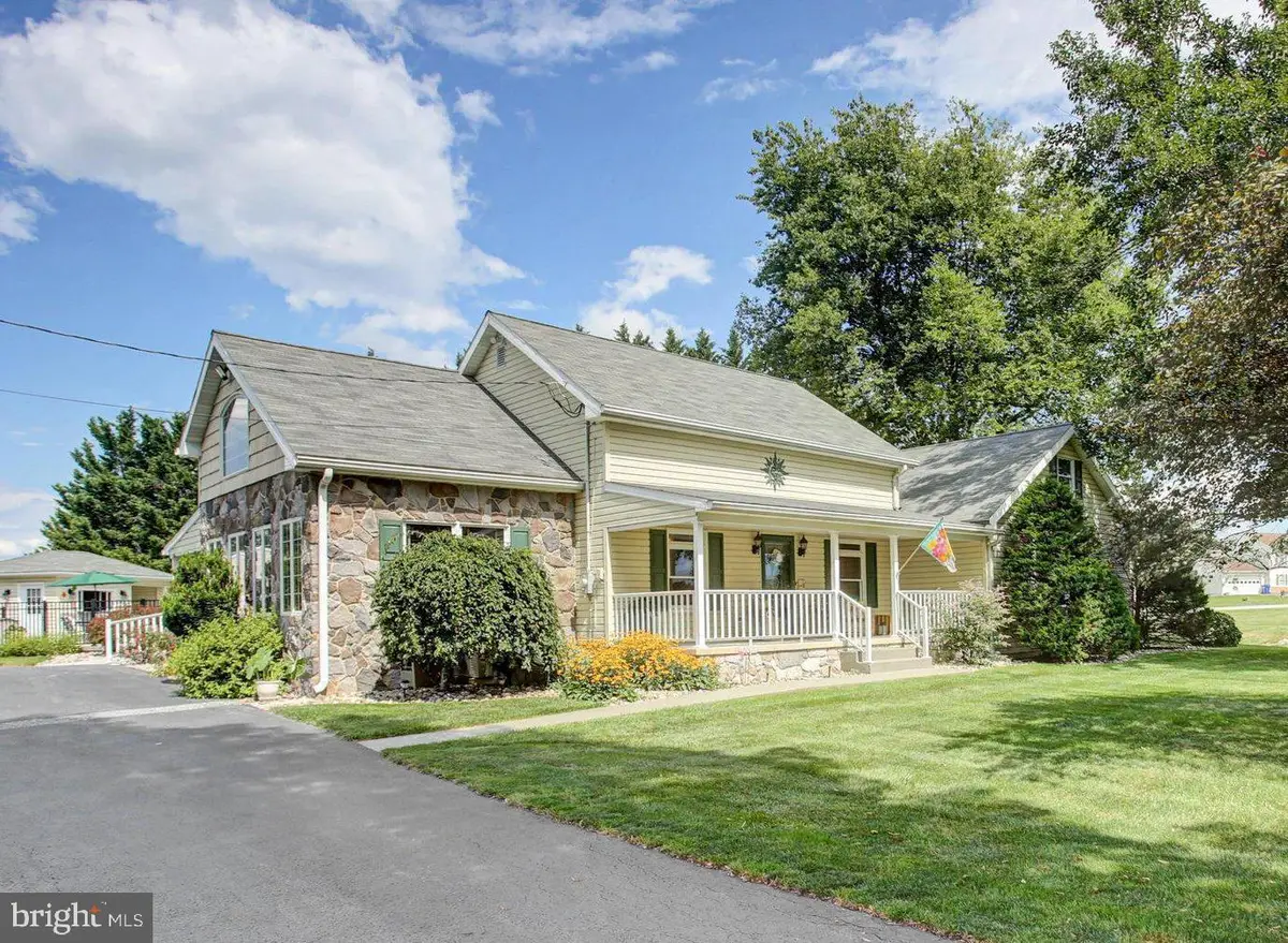547 Leitersburg Rd, Greencastle, PA 17225 - #1