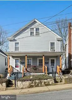 208 - 210 Wayne Ave, WAYNESBORO, PA 17268