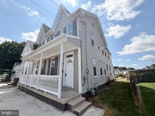 226 High Street St, CHAMBERSBURG, PA 17201