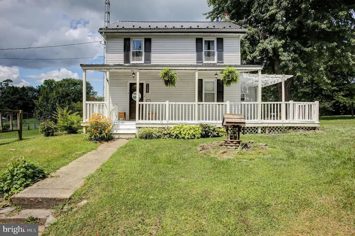 11245 Wharf Rd, Waynesboro, PA 17268 - #1