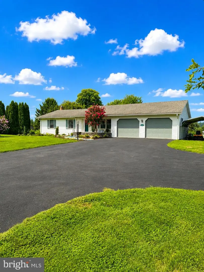 7075 Olde Scotland Road, Shippensburg, PA 17257 - #1