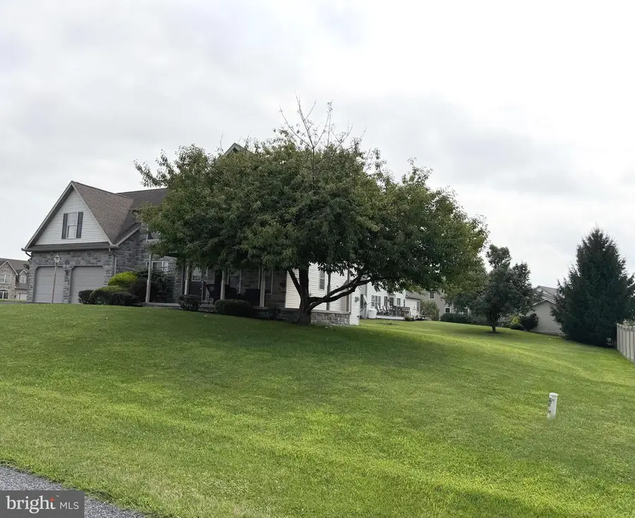 1322 Hunters Chase, Chambersburg, PA 17201 - #3