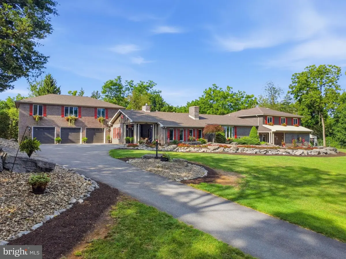686 Bowman Rd, Chambersburg, PA 17202 - #1