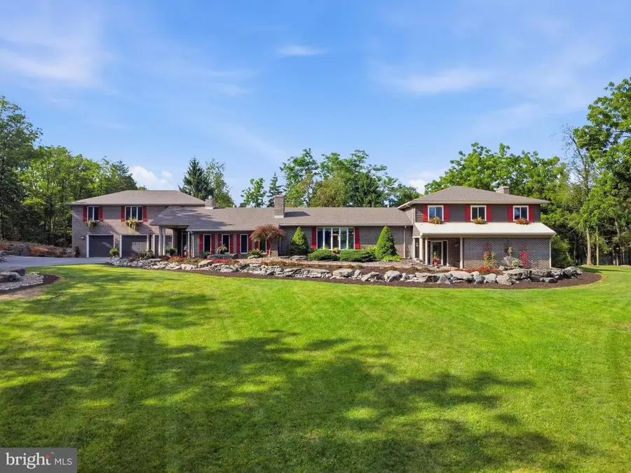 686 Bowman Rd, Chambersburg, PA 17202 - #2