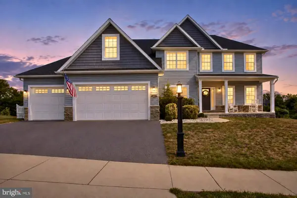401 Delanie Dr, GREENCASTLE, PA 17225