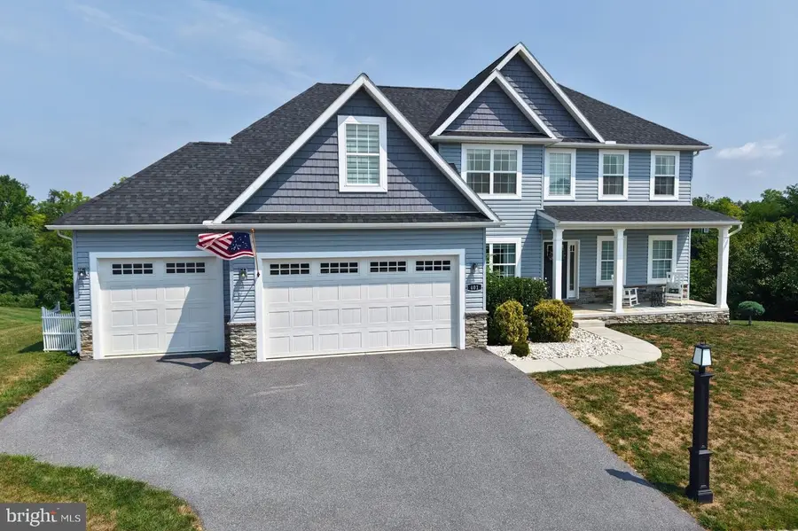 401 Delanie Dr, Greencastle, PA 17225 - #2