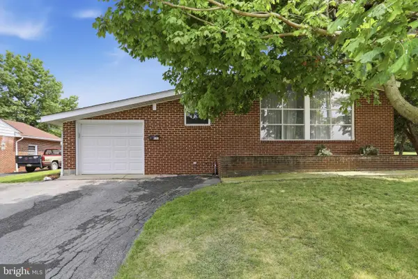133 Williamson Avenue, GREENCASTLE, PA 17225