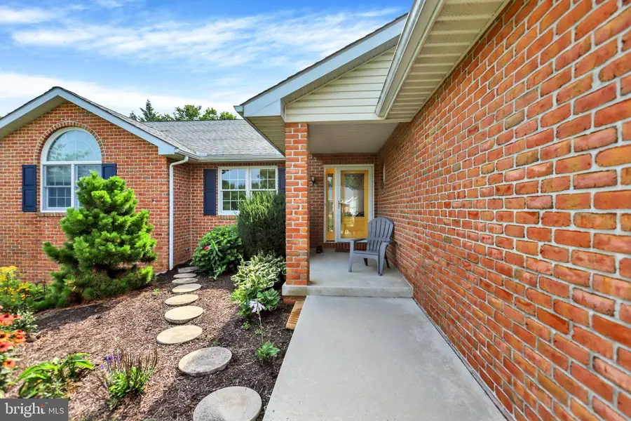7041 Augusta National, Fayetteville, PA 17222 - #3