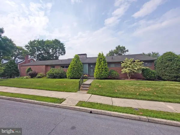 910 Nelson St, CHAMBERSBURG, PA 17201