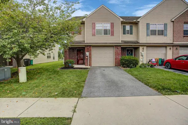 209 Meriweather Dr, CHAMBERSBURG, PA 17201