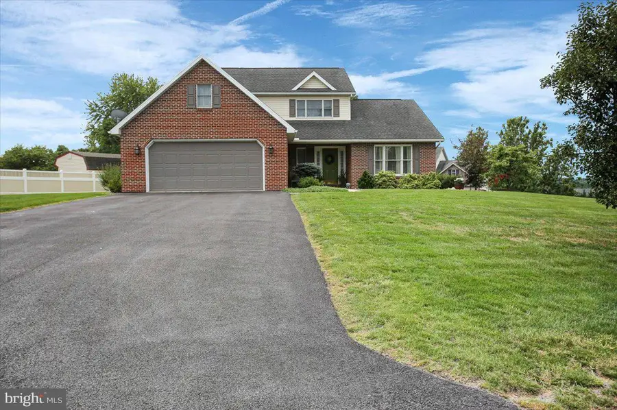 1732 Bell Ave, Chambersburg, PA 17202 - #2