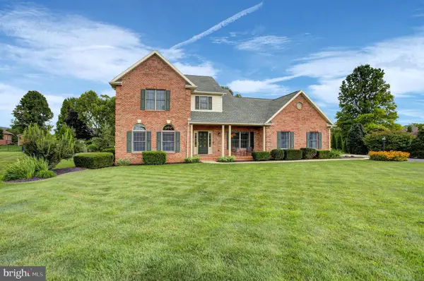 3236 Saint Andrews Dr, CHAMBERSBURG, PA 17202