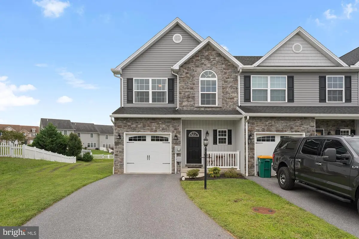 409 Tritle Ave, Waynesboro, PA 17268 - #1