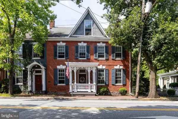 48 Main Street N, MERCERSBURG, PA 17236