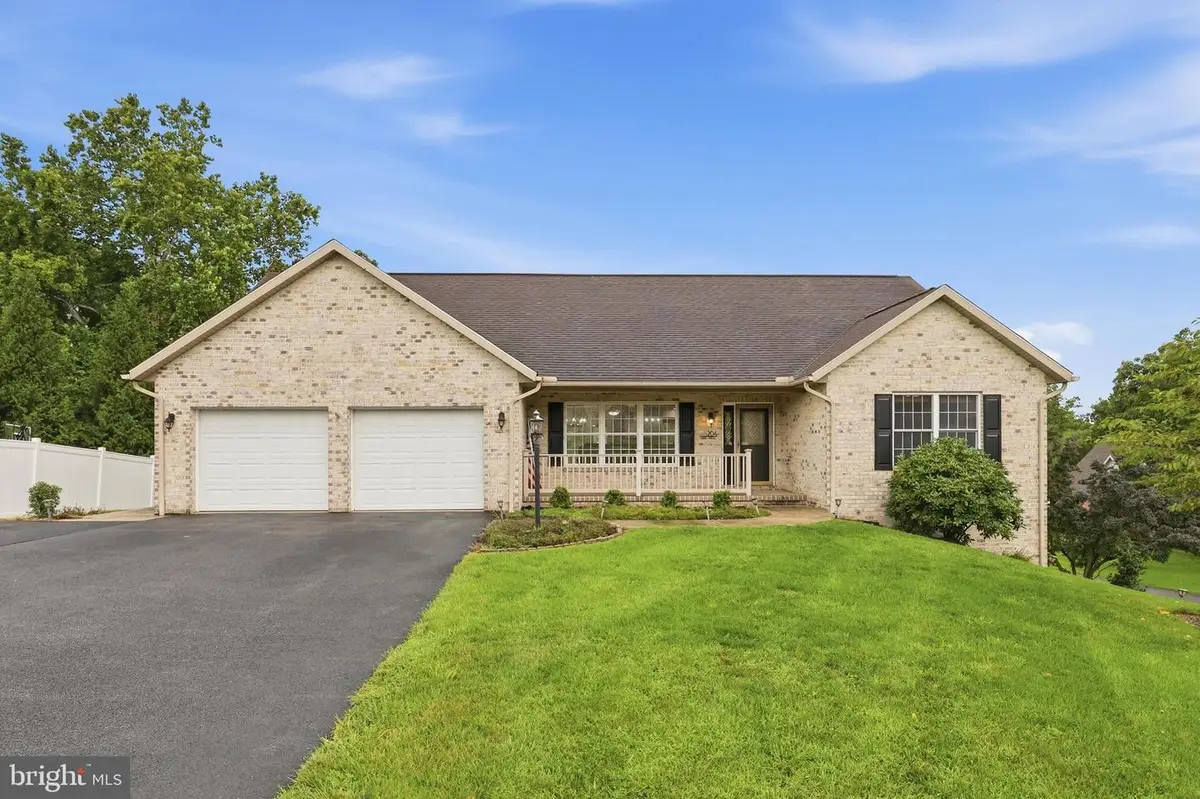 204 Jade Drive, Chambersburg, PA 17202 - #1