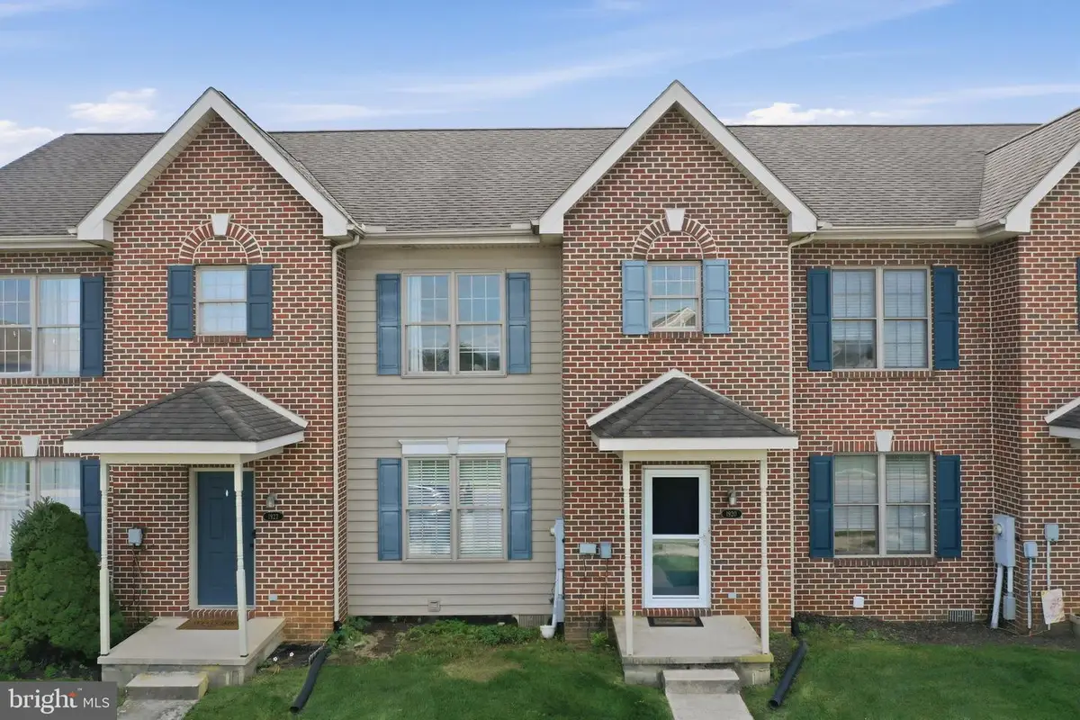 1920 Powell Dr, Chambersburg, PA 17201 - #1