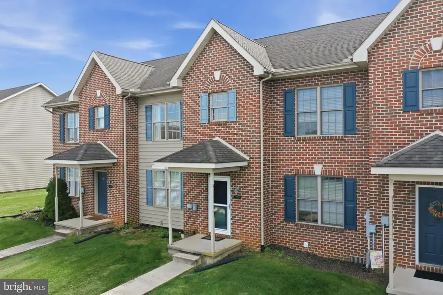 1920 Powell Dr, Chambersburg, PA 17201 - #2