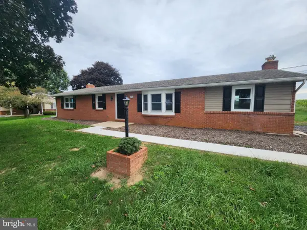4942 Lemar Rd, MERCERSBURG, PA 17236