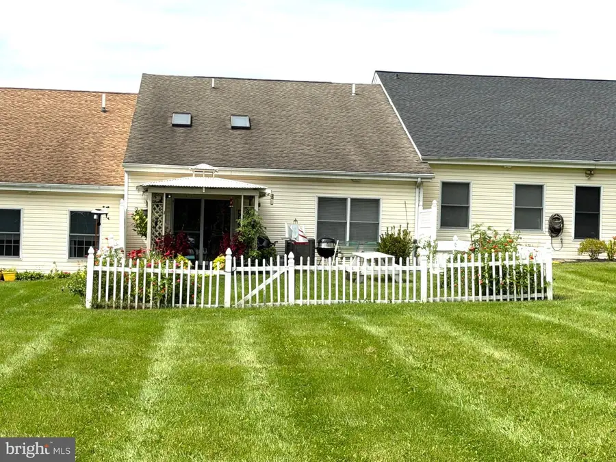 2556 Echo Springs Rd, Chambersburg, PA 17202 - #2