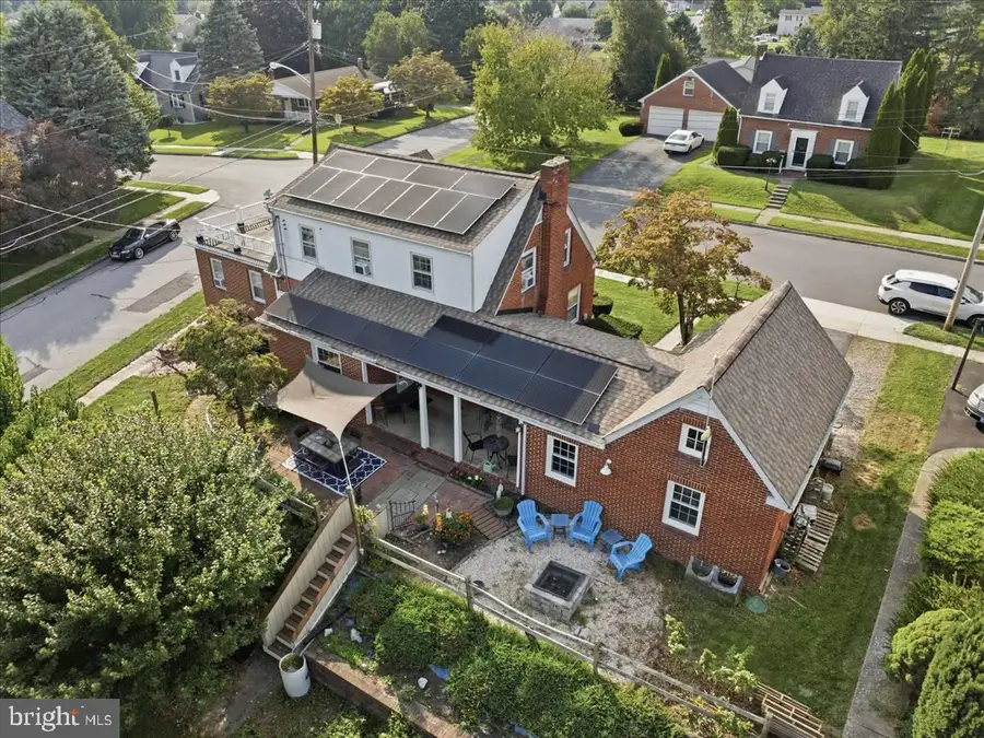 515 Hamilton Ave, Waynesboro, PA 17268 - #2