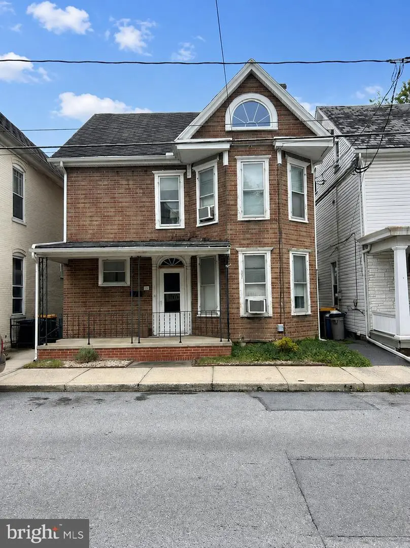 118 W Second St, Waynesboro, PA 17268 - #1