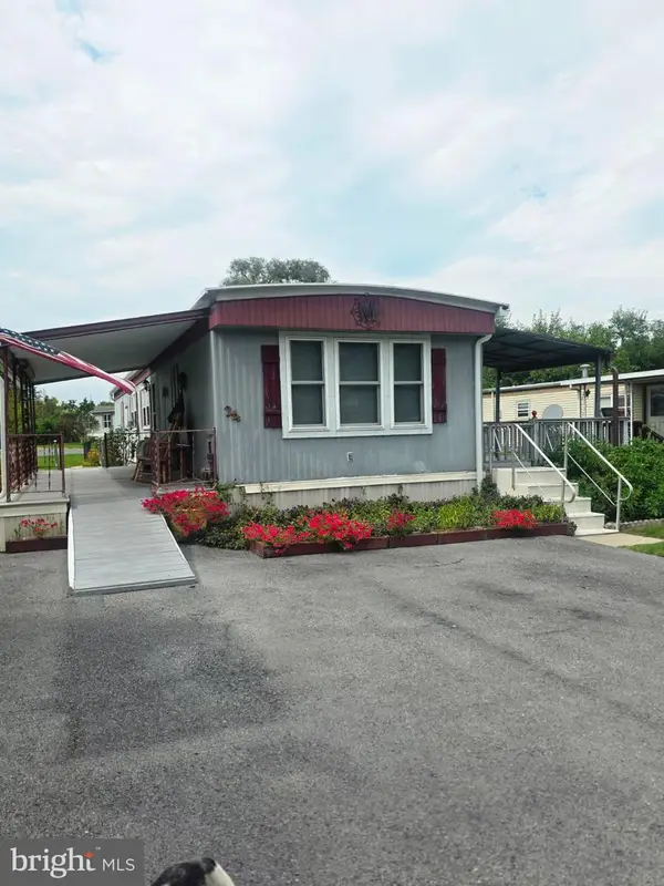 1024 Warm Spring Rd #24, CHAMBERSBURG, PA 17202