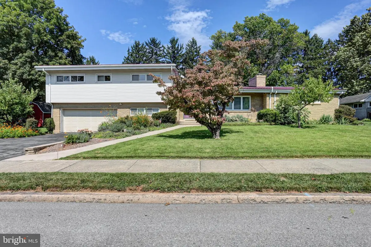 901 E Mckinley St, Chambersburg, PA 17201 - #1