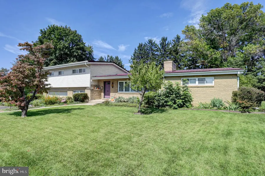 901 E Mckinley St, Chambersburg, PA 17201 - #3